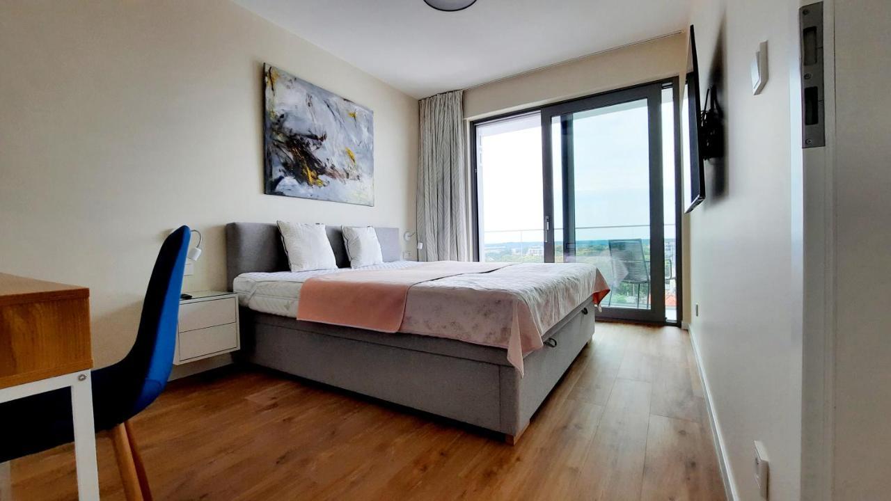 Komfortable strandnahe Ferienwohnung mit Terrasse und Meerblick in 10ter Etage Misdroy Exterior foto