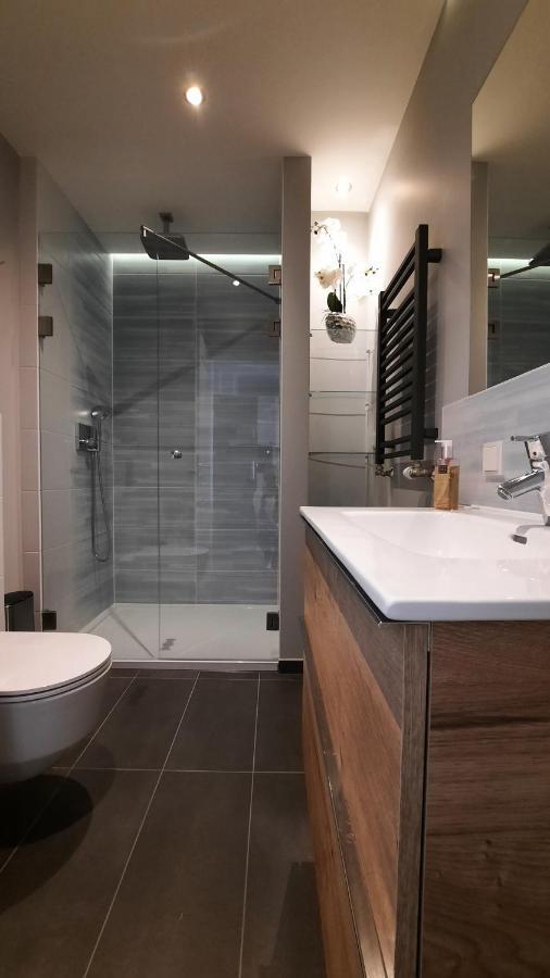 Komfortable strandnahe Ferienwohnung mit Terrasse und Meerblick in 10ter Etage Misdroy Exterior foto