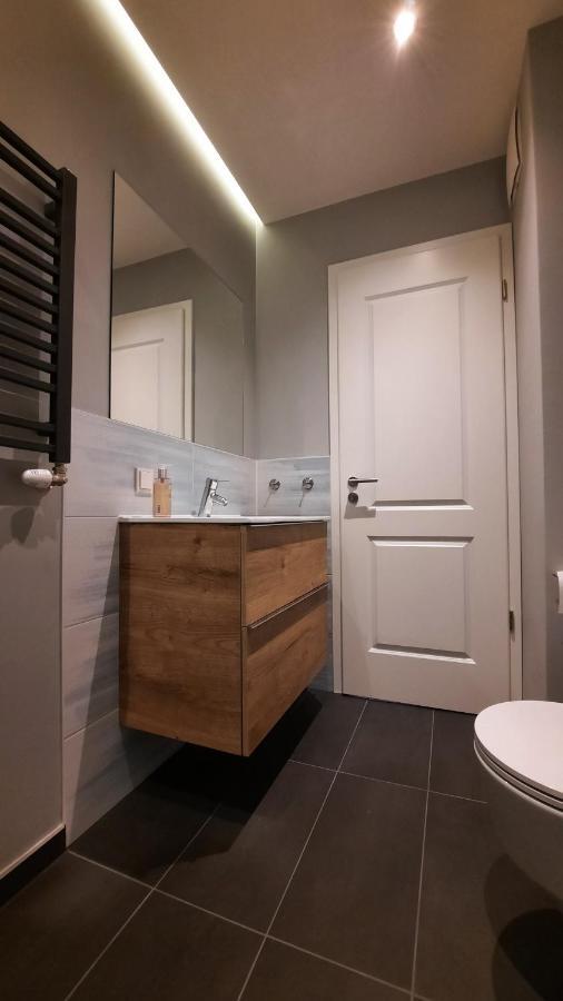 Komfortable strandnahe Ferienwohnung mit Terrasse und Meerblick in 10ter Etage Misdroy Exterior foto