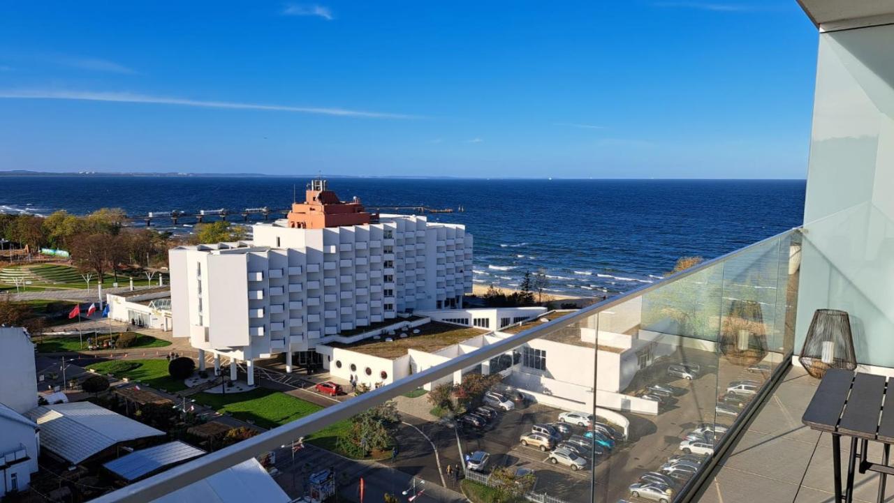 Komfortable strandnahe Ferienwohnung mit Terrasse und Meerblick in 10ter Etage Misdroy Exterior foto