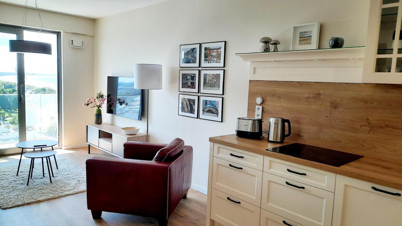 Komfortable strandnahe Ferienwohnung mit Terrasse und Meerblick in 10ter Etage Misdroy Exterior foto